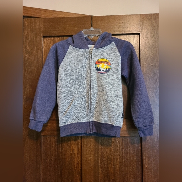 Yellowstone National Park zip up hoodie - Picture 2 of 9